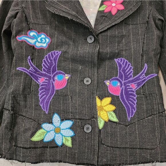 Lucca NWOT Frayed Distressed Embroidered Bird & Flower Jacket - Picture 6 of 10